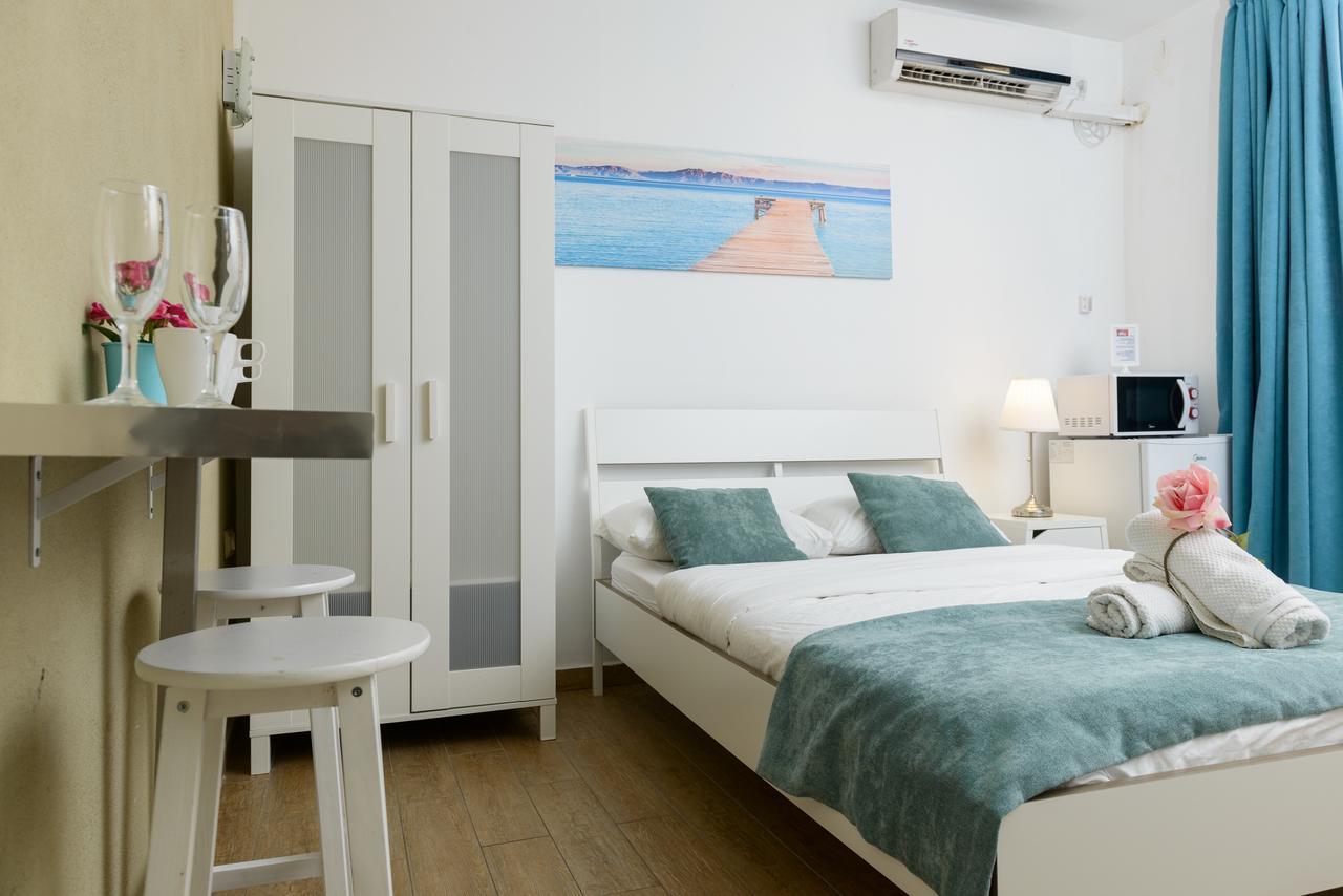 Studio & Apartments On The Beach By Aspentlv テル・アビブ エクステリア 写真