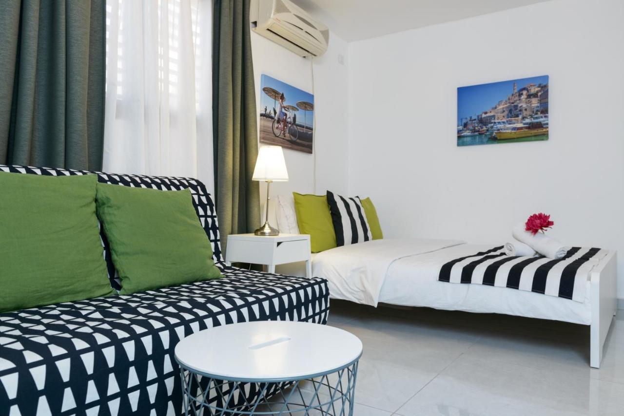 Studio & Apartments On The Beach By Aspentlv テル・アビブ エクステリア 写真