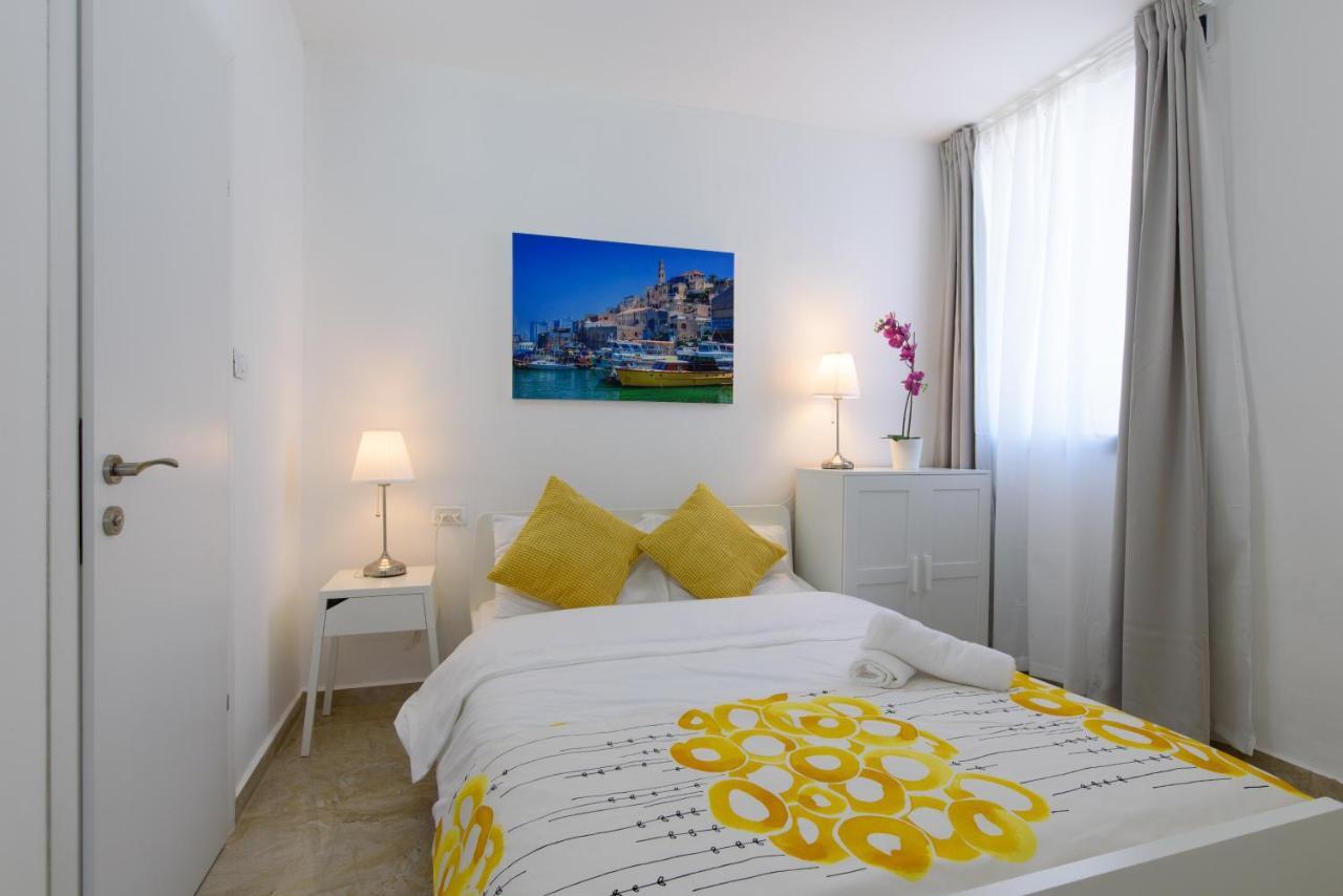 Studio & Apartments On The Beach By Aspentlv テル・アビブ エクステリア 写真